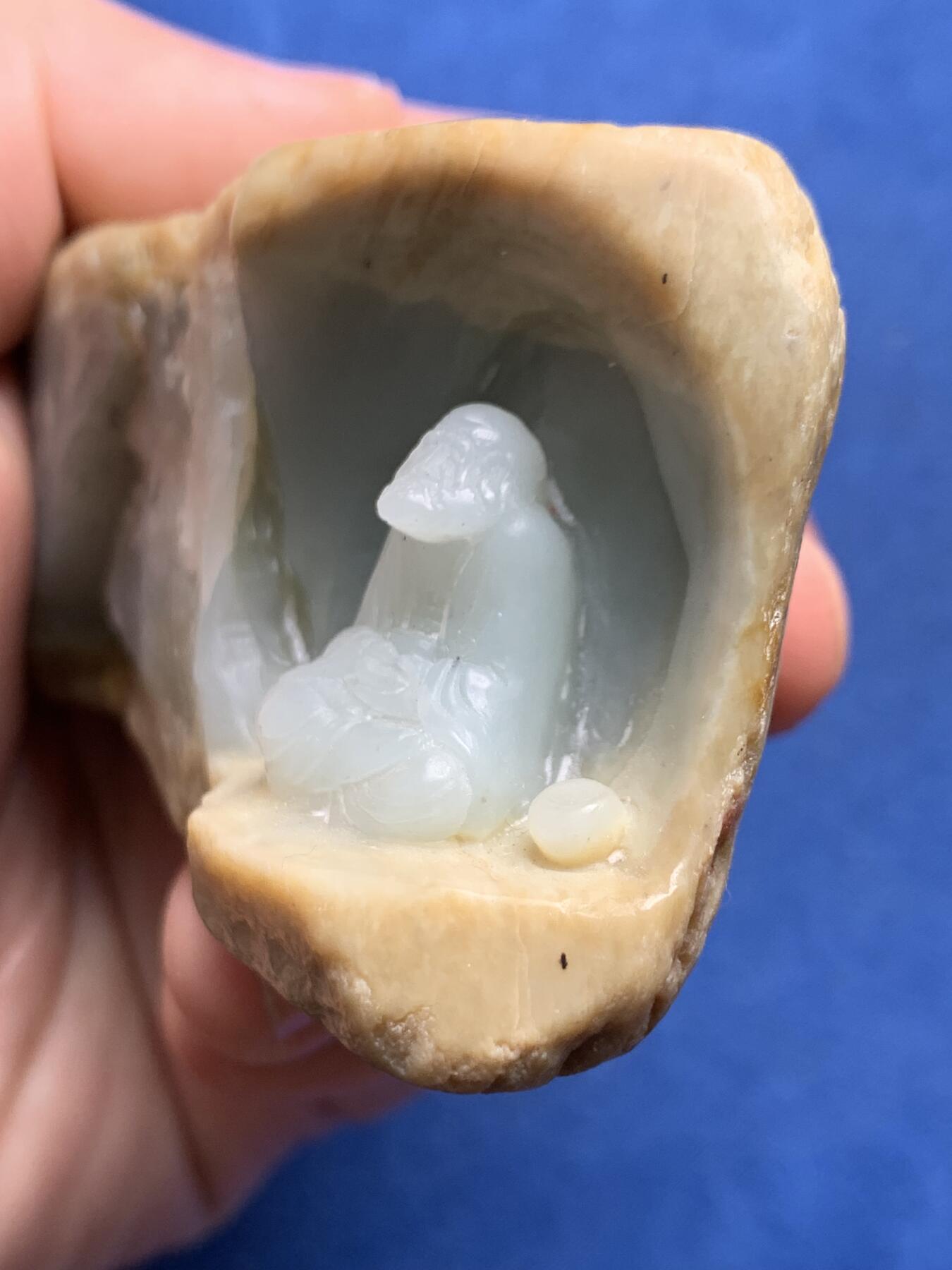 《竞宝斋》第436场 周日，周一2场连拍 （全场包邮） 达摩玉雕，尺寸约93*38MM，重约221.6克，脸部细节也不错，适合摆设观赏