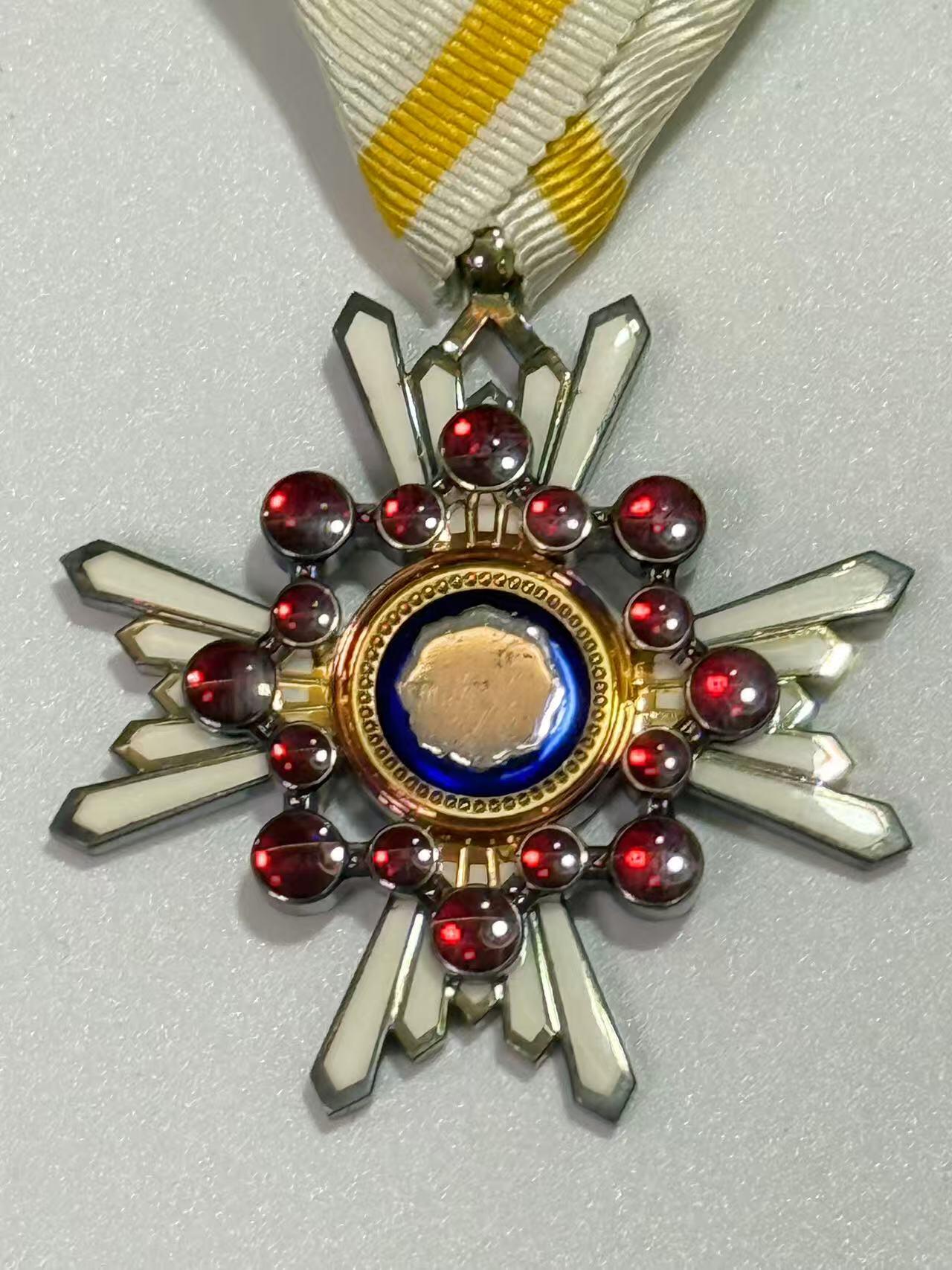 韵星假日精品2025秋季军品类拍卖会-- Rimey Holidays Boutique 2025 Autumn Militaria Sale 勋六等瑞宝章，战后版本