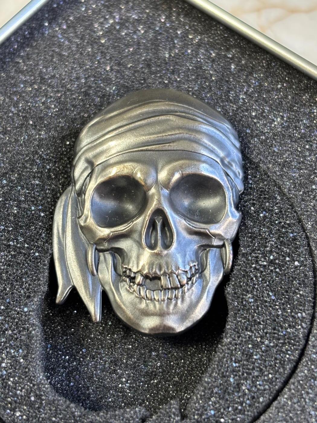 第181期拍卖 帕劳2017年海盗骷髅头1盎司3D立体异形仿古银币，999银，发行2500枚