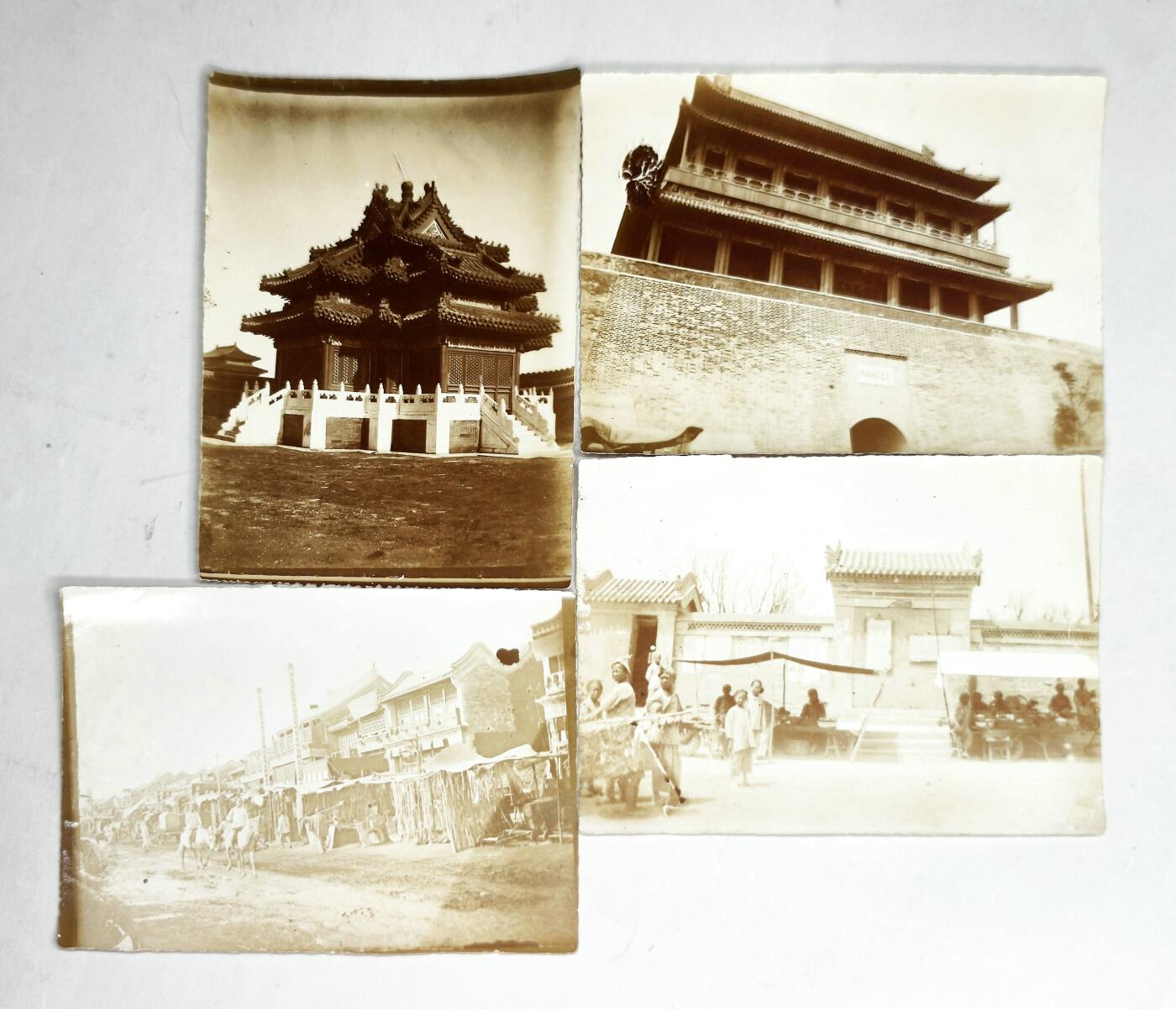 2025年吉藏纸杂文献秋季专场拍卖会 清代北京朝阳门的蛋白照一组四张 10.7×7.7cm×4