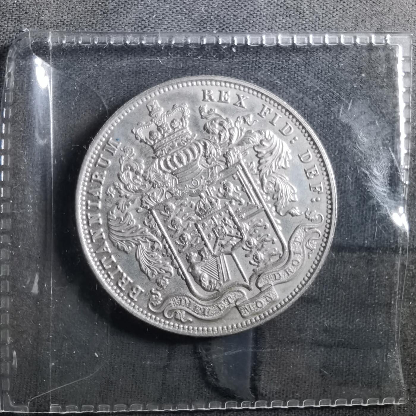 沼泽如烟--第898场 镀银纪念章