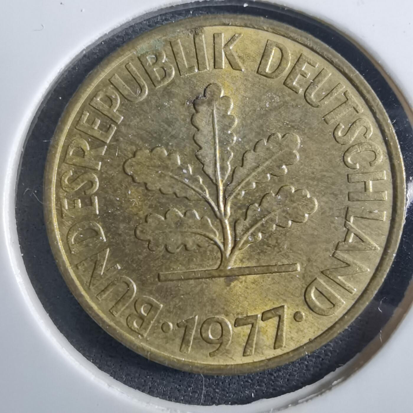 沼泽如烟--第897场 德国1977年10芬尼