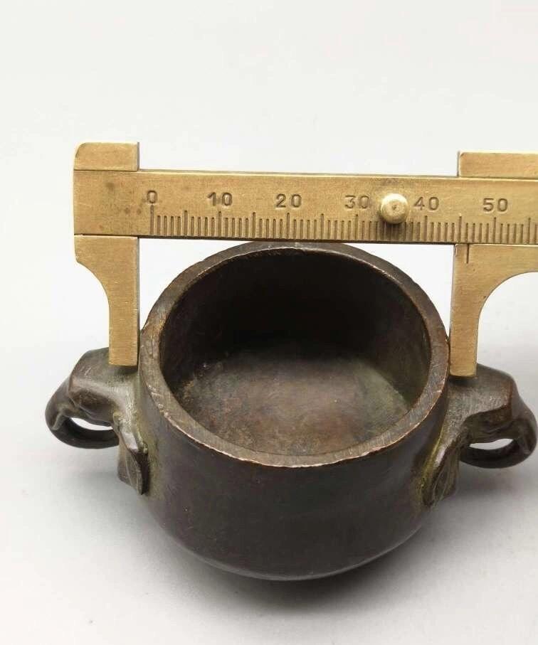 江南站杂件场 小铜炉一个