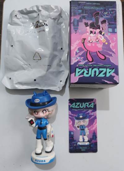 正版盲盒专场 - 泡泡玛特AZURA动物竞技系列-小猪警官