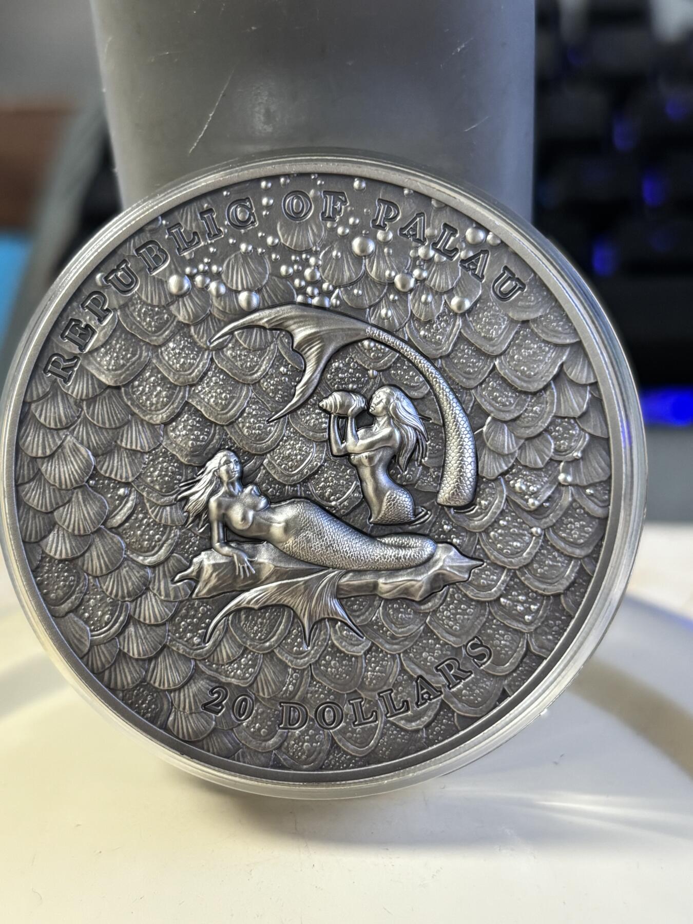 第181期拍卖 帕劳2024年水下幻想美人鱼3盎司仿古纪念银币，999银，发行777枚，