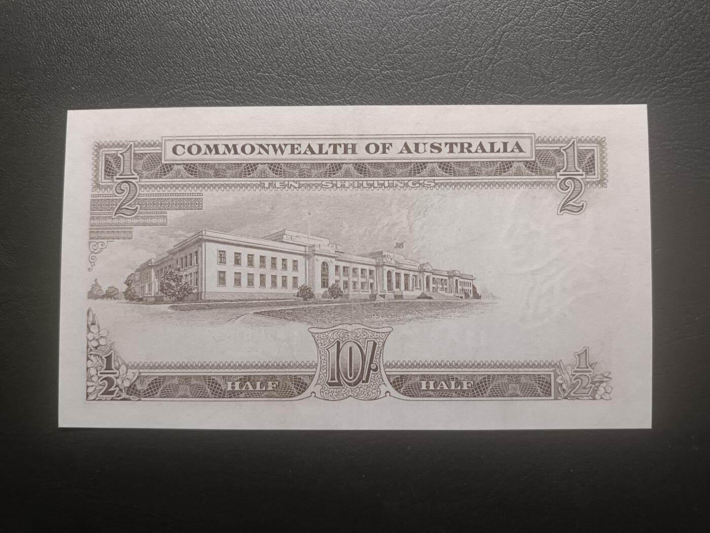 2025十一月第三期，总201期 澳大利亚1939版10先令AUNC，探险家佛林德斯和老国会大楼