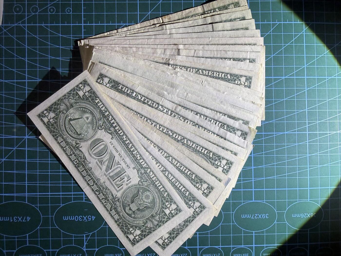 【炜奕收藏】，第五十期 1963-1999美国早期年份1美元共27张，流通品相-AU品相