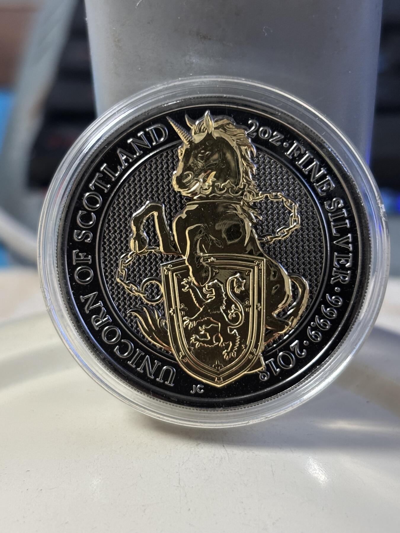 第181期拍卖 英国2018年女王神兽系列独角兽2盎司钌化镀金银币，999银钌化镀金，发行200枚