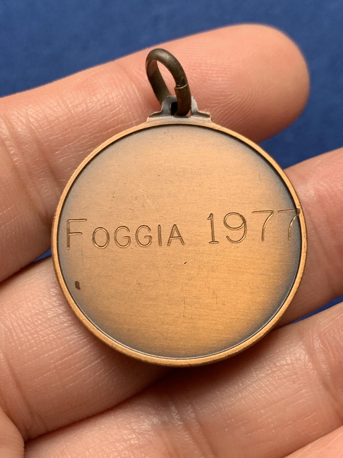 《竞宝斋》第436场 周日，周一2场连拍 （全场包邮） 马雷马牧羊犬牧羊人协会纪念章 11.7克 29.9mm