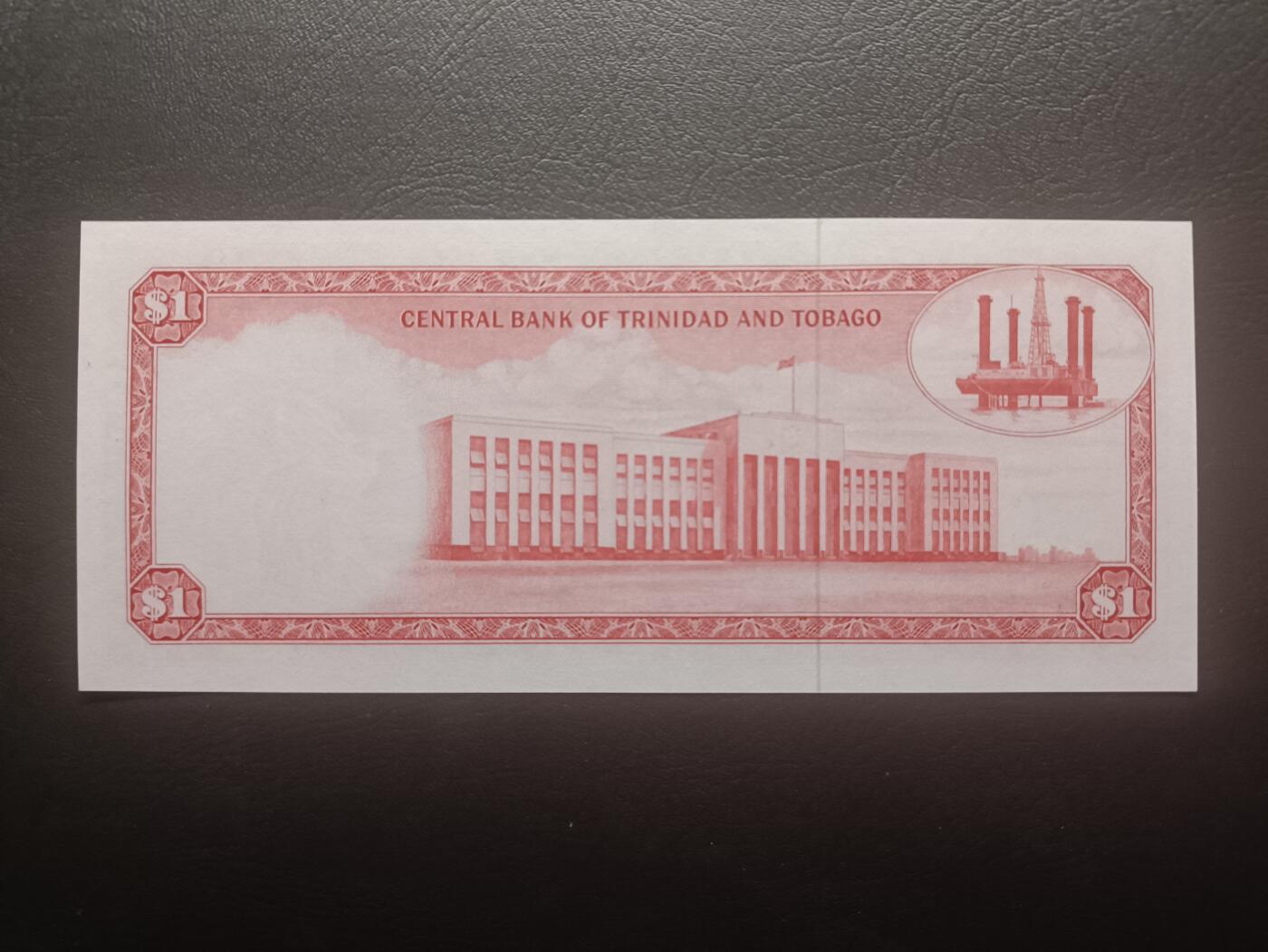 2025十一月第三期，总201期 特立尼达和多巴哥1964版1元UNC无47，稀有女王头像序列，国徽和央行大楼