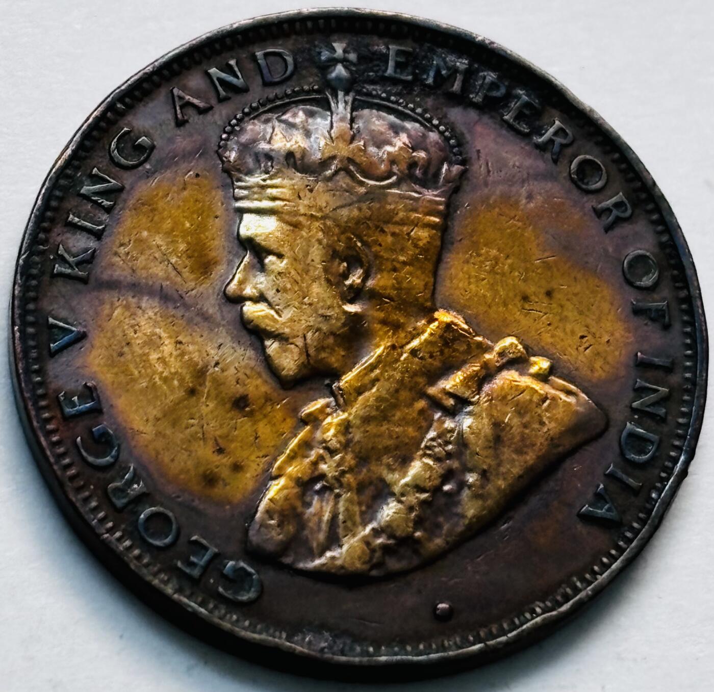 文馨钱币收藏第 280 场， 长期接收代拍品 稀少彩金色极美品 1933 年英属香港一仙铜币，乔治五世时期，第二版，只发行 4 年