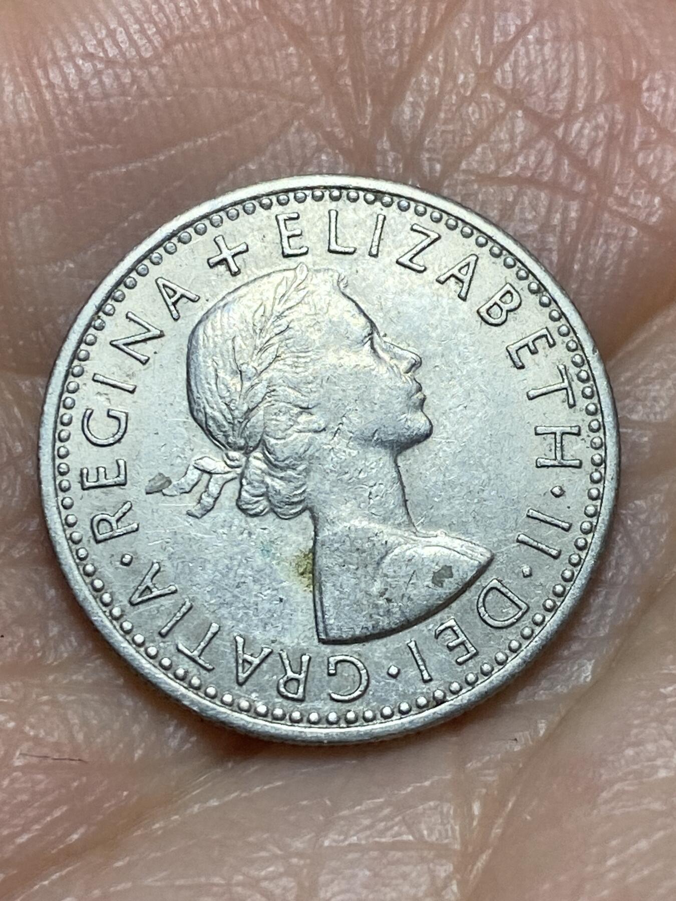 2025年第一百二十六场(总第一百五十二场）外国好品散币(免佣金) 英国🇬🇧1966年6便士(伊丽莎白二世青年桂冠第二版)