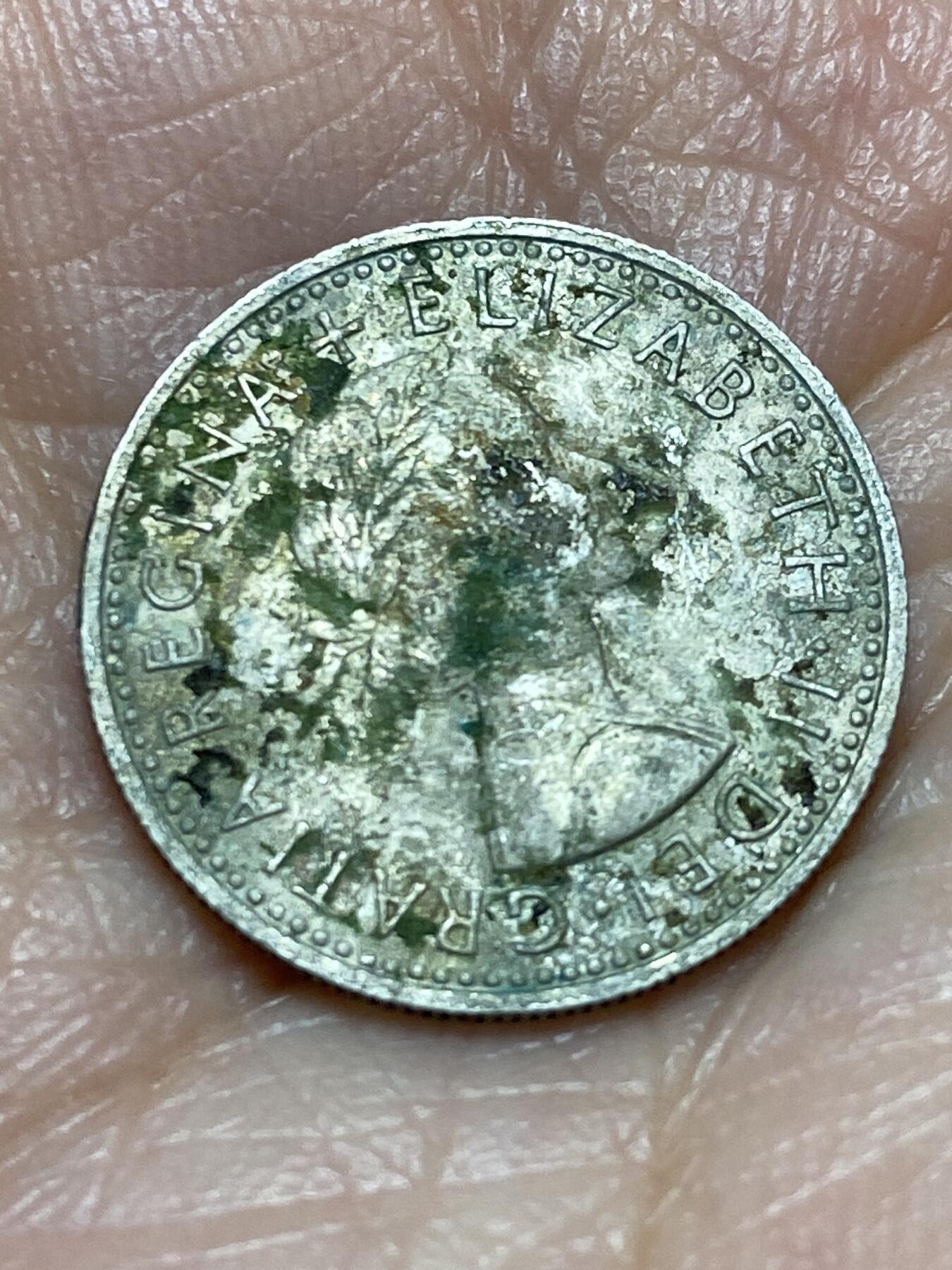 2025年第一百二十六场(总第一百五十二场）外国好品散币(免佣金) 英国🇬🇧1965年6便士(伊丽莎白二世青年桂冠第二版)