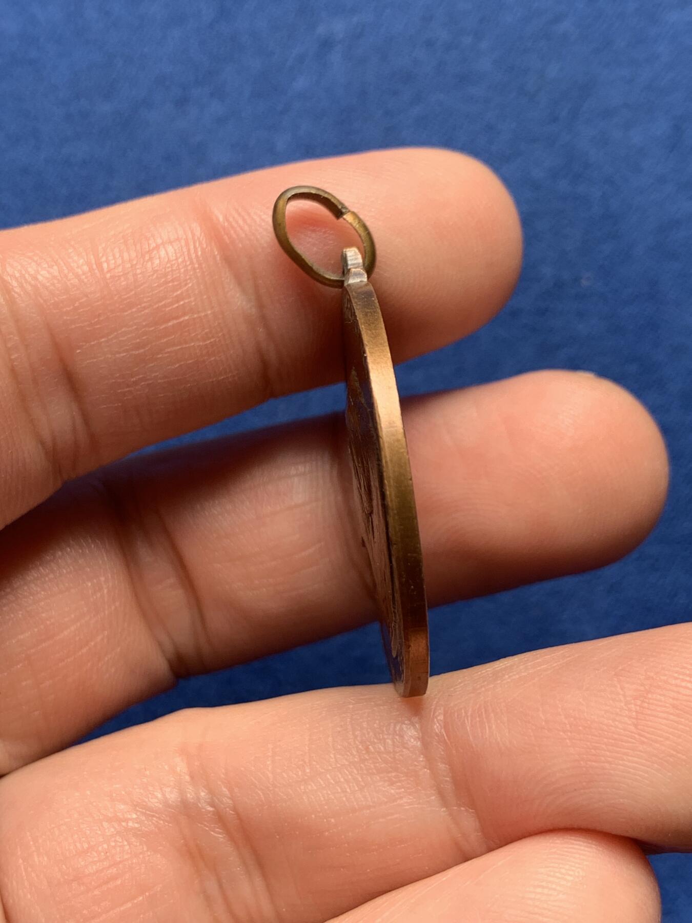 《竞宝斋》第436场 周日，周一2场连拍 （全场包邮） 马雷马牧羊犬牧羊人协会纪念章 11.7克 29.9mm