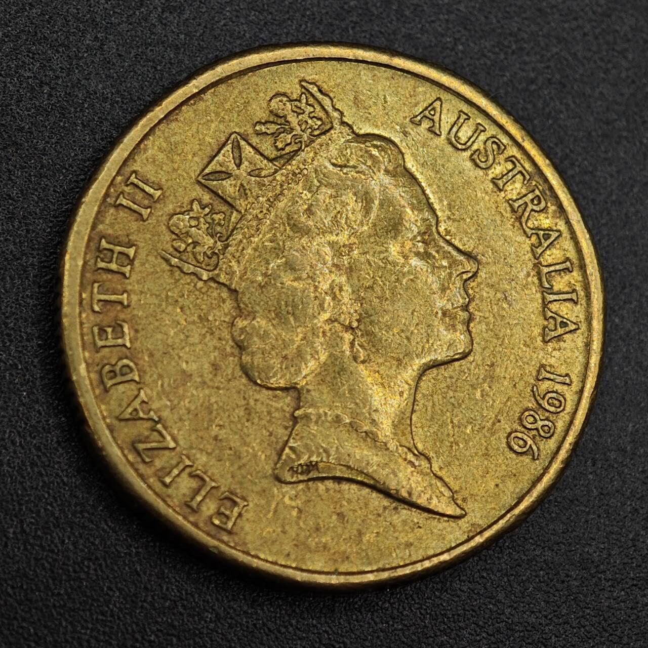 【淘币小摊】实时拍第七百九十三拍   散币场   满百包邮可预留二周 每周一统一发货   澳大利亚1986年一元纪念币