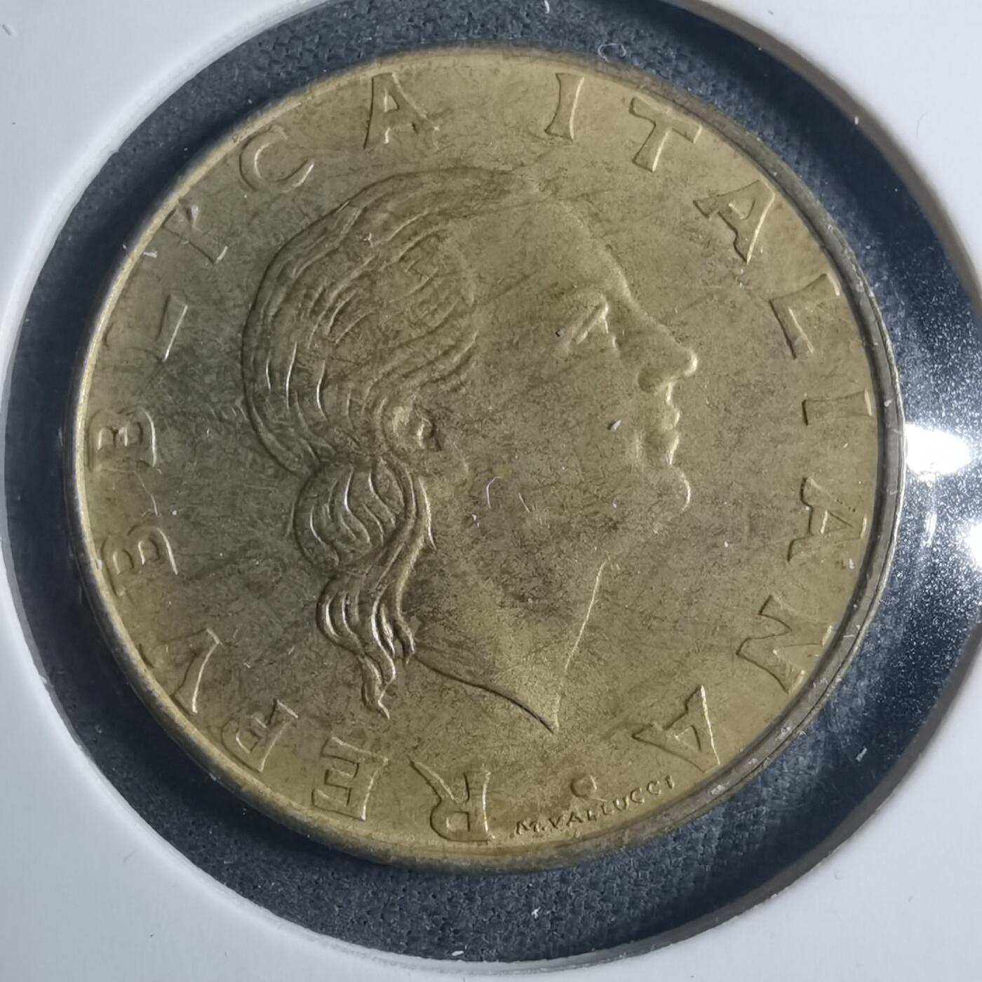 沼泽如烟--第896场 意大利1998年200里拉