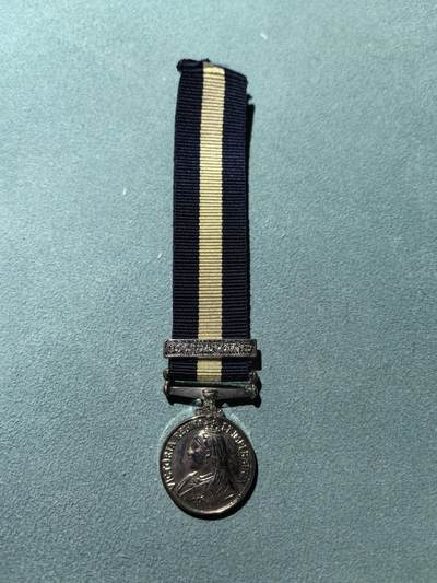 盛世勋华——号角文化勋章邮票专场拍卖第287期 - 英国好望角常规服役奖章迷你章 带巴苏陀兰条 少见品种