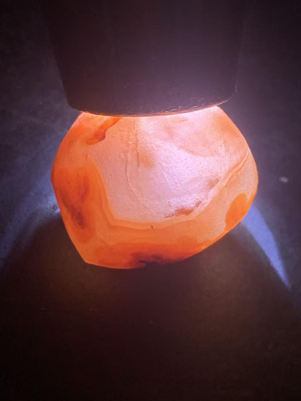 精美柿子红荔枝冻南红玛瑙明料原石一颗