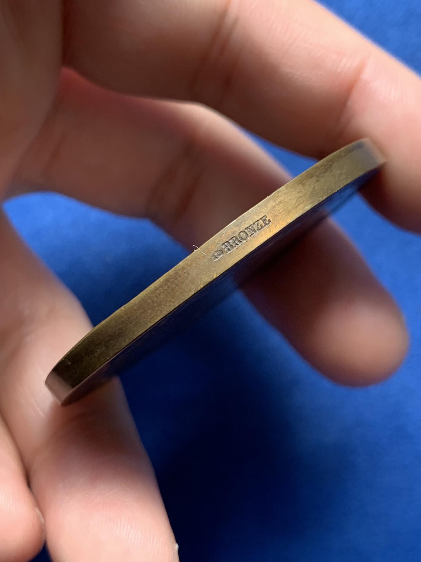 《竞宝斋》第436场 周日，周一2场连拍 （全场包邮） 法国1926年巴黎市塞纳省新艺术运动纪念铜章 60.9克 50mm 丰饶角铜标