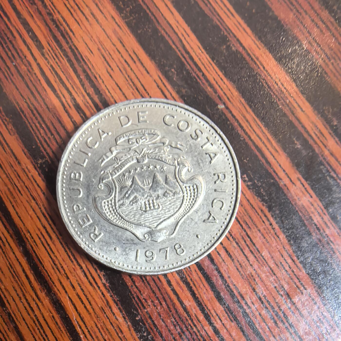 泡泡币外币第二十六场可代拍15038385335微信 哥斯达黎加50分。