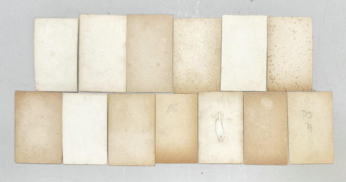 2025年吉藏纸杂文献秋季专场拍卖会 清末英国烟草公司制真人影像烟片一组十三枚（内有慈禧、光绪影像） 3.7×5.8cm×13