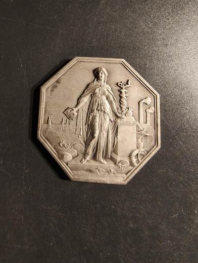 老王徽章第162期 -  法国工业和商业信贷银行八角银章    950银    直径36mm.   重量20g