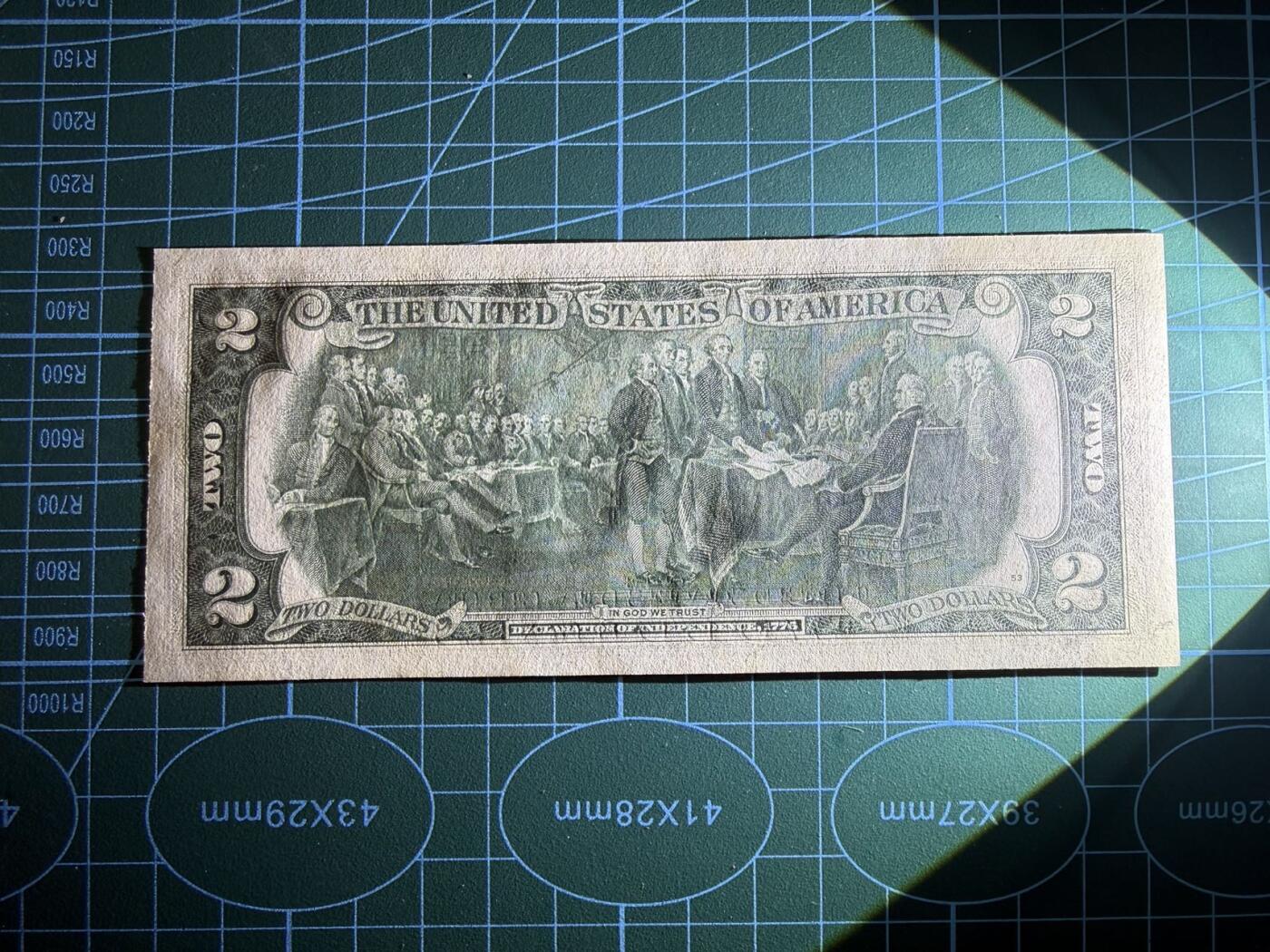 【炜奕收藏】，第五十期 1976年美国2美元，UNC-品相，有轻微黄点