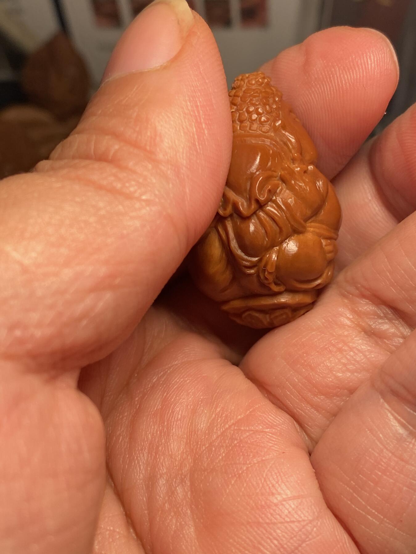 大佬都在看的苏工核雕捡漏价