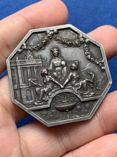 《竞宝斋》第436场 周日，周一2场连拍 （全场包邮） - 法国斯山海事商会尼斯国家集邮展大型八角型镀银铜章，45.5MM，45.5克，带边铭。