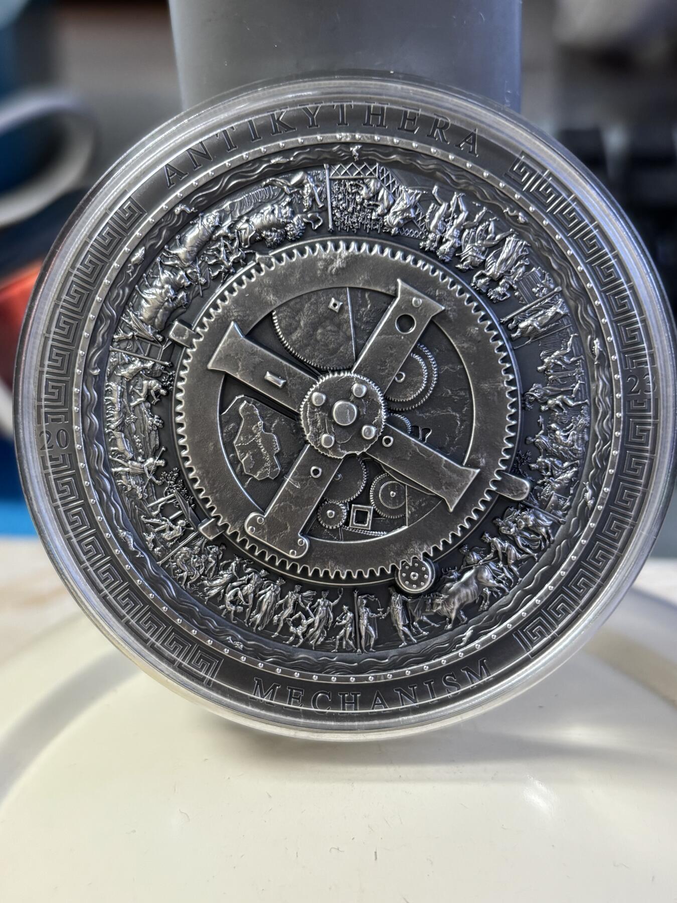 第181期拍卖 库克2023年考古系列10安提基特拉机械仿古纪念银币，999银，发行333枚，塑料盒有裂痕