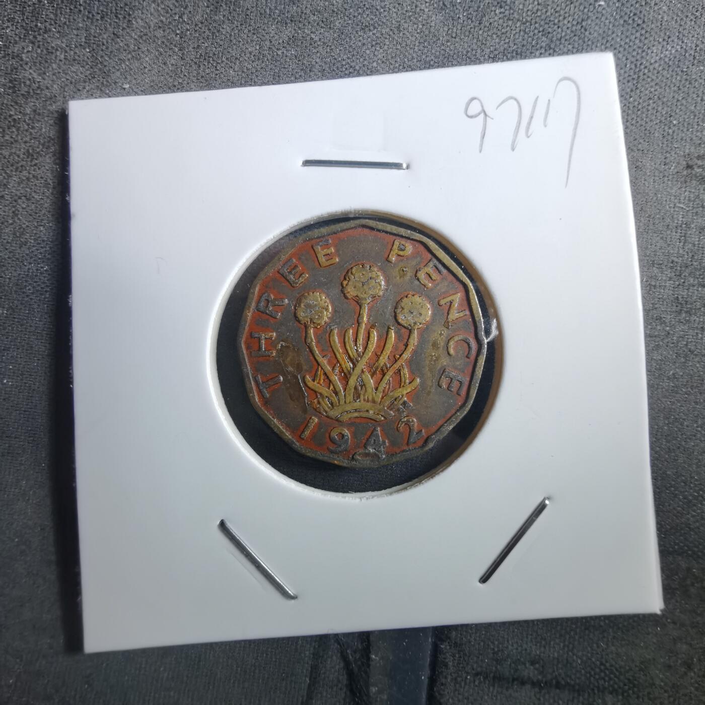 沼泽如烟--第897场 英国1942年3便士