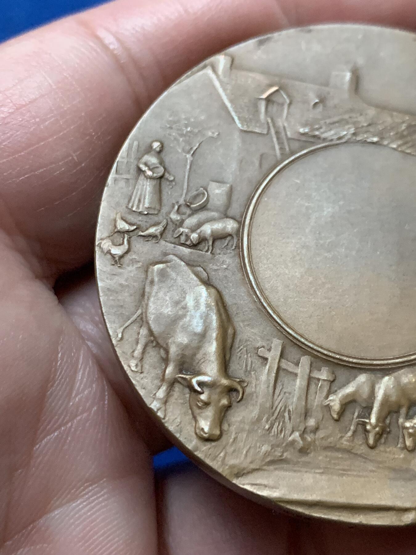 《竞宝斋》第436场 周日，周一2场连拍 （全场包邮） P.Grand'homme 法国农业铜章，重：56克，直径：49.7mm，边铭：三角厂铭 BRONZE，品相不错，双面设计，很美！