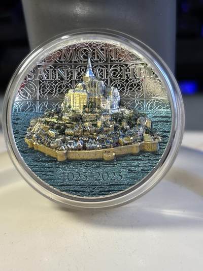 第181期拍卖 - 库克2023年圣米歇尔山2盎司超高浮雕彩色纪念银币，999银，发行500枚