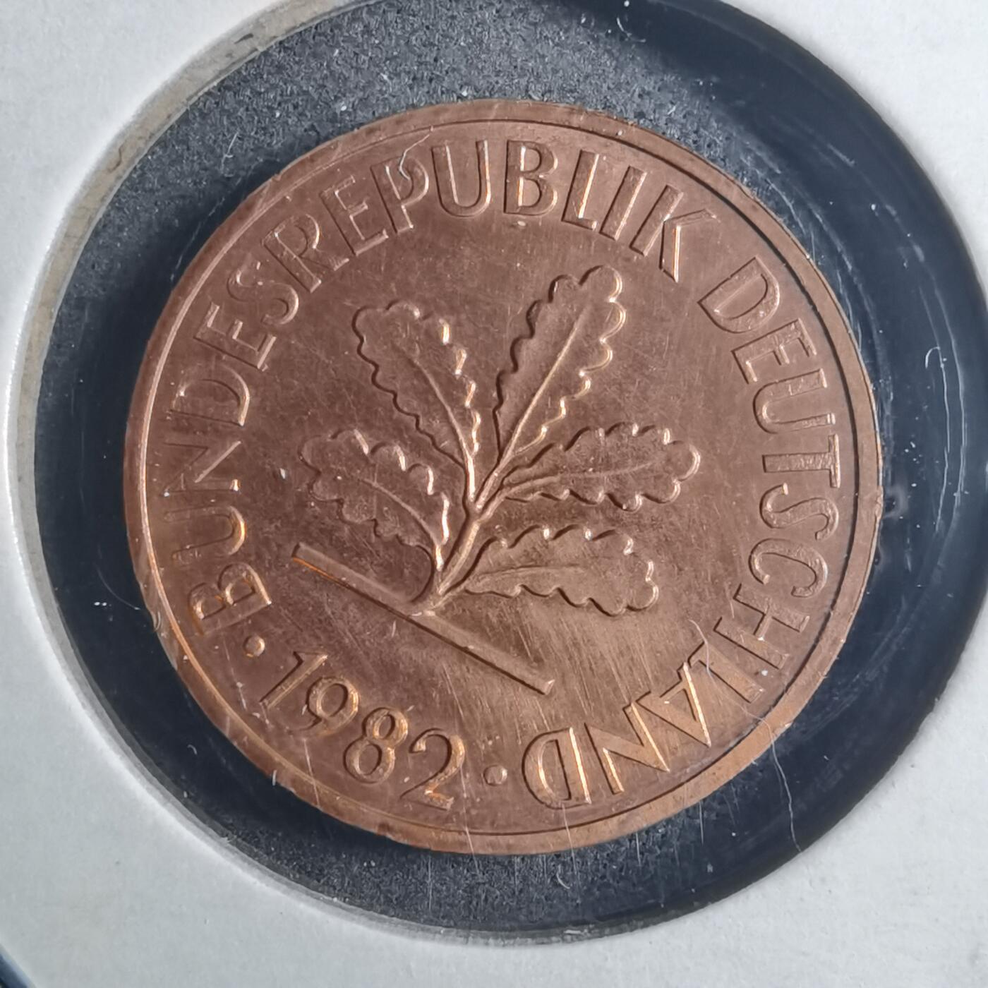 沼泽如烟--第896场 德国1982年2芬尼