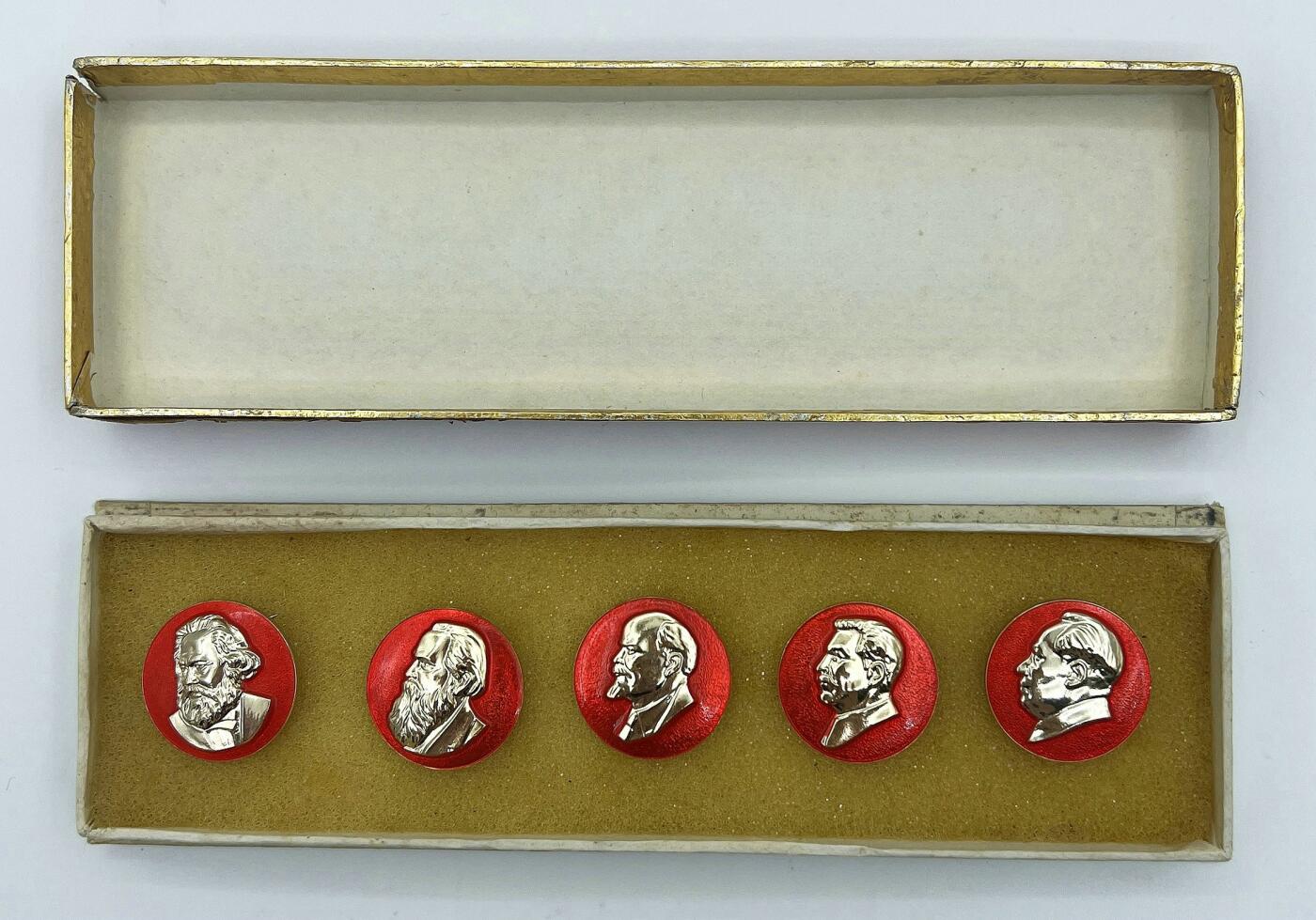 2025年伟人像章秋季专场拍卖会