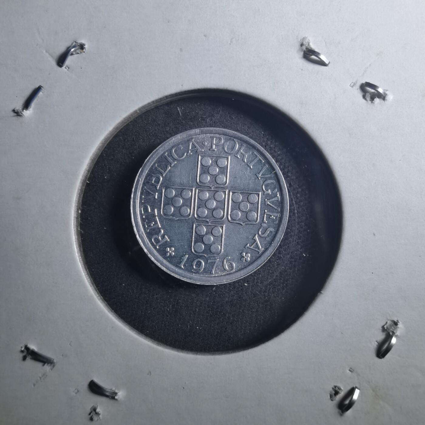 沼泽如烟--第896场 葡萄牙1976年十分