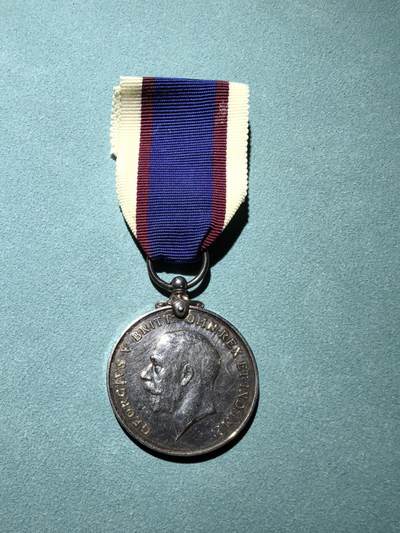 盛世勋华——号角文化勋章邮票专场拍卖第287期 - 英国海军预备役长期服役奖章 银制 带刻名 授予长期服役的英国皇家海军预备役军人 国内少见品种 乔治五世版 带刻名