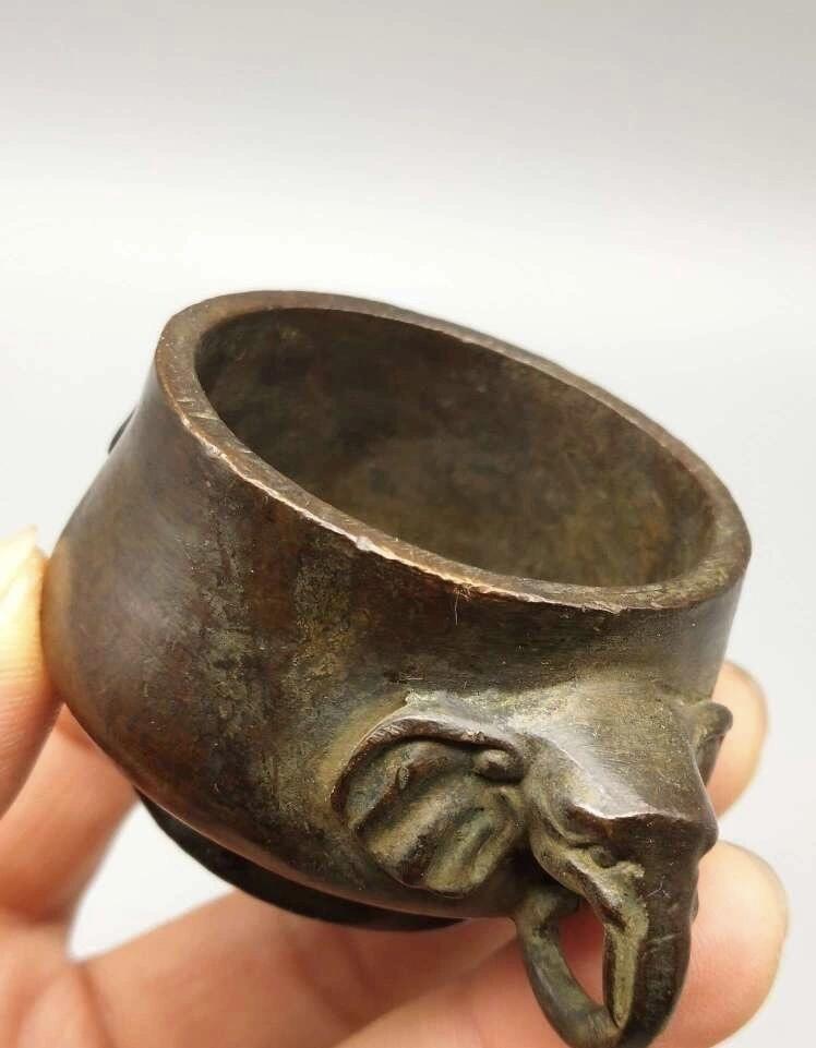 江南站杂件场 小铜炉一个