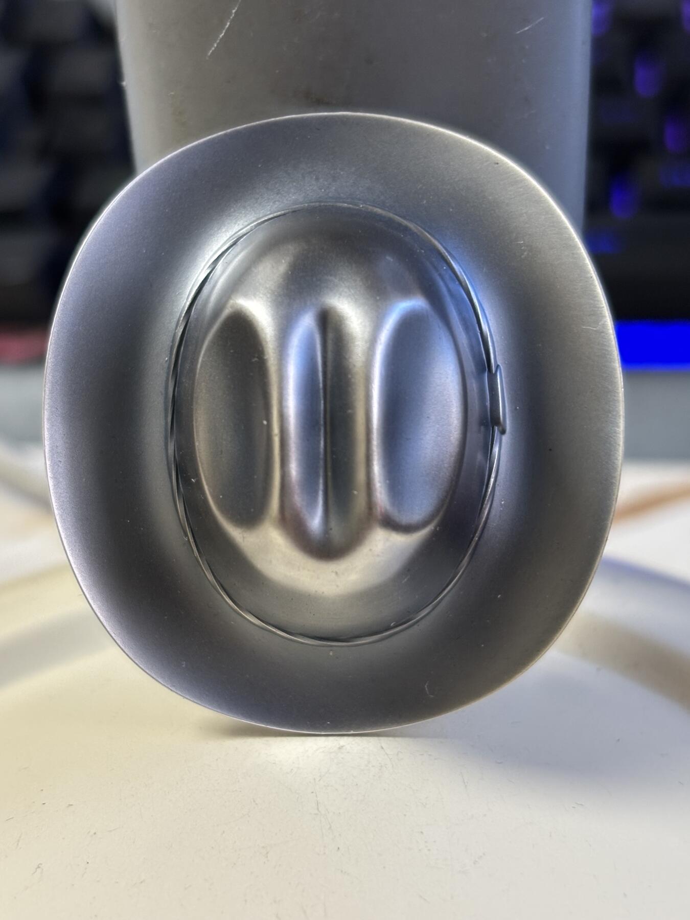 第181期拍卖 库克2024年牛仔帽异形1盎司纪念银币，999银，发行499枚