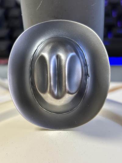 第181期拍卖 - 库克2024年牛仔帽异形1盎司纪念银币，999银，发行499枚