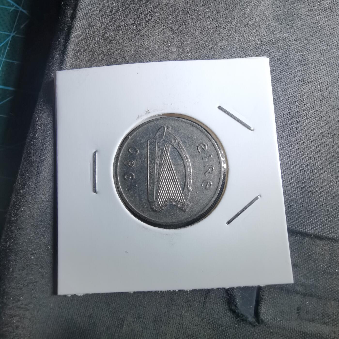 沼泽如烟--第897场 爱尔兰1980年5便士