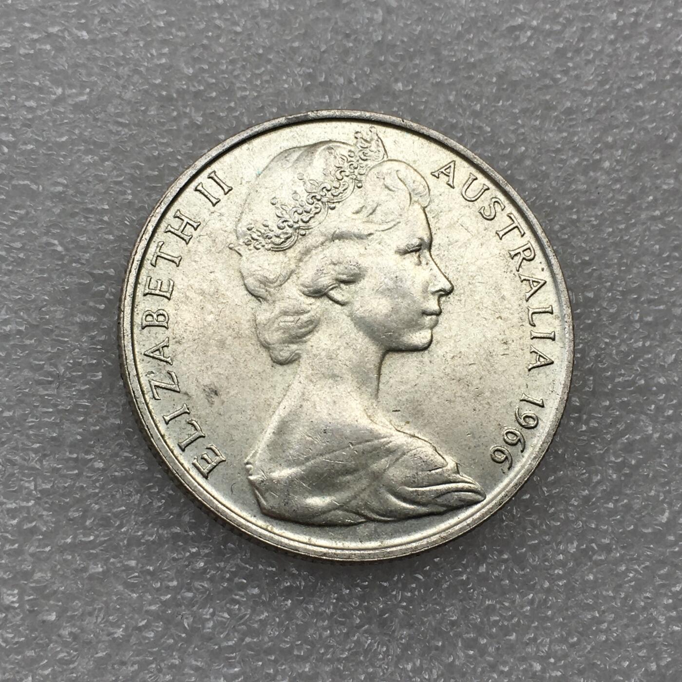 世界钱币专场拍卖 每周二开拍