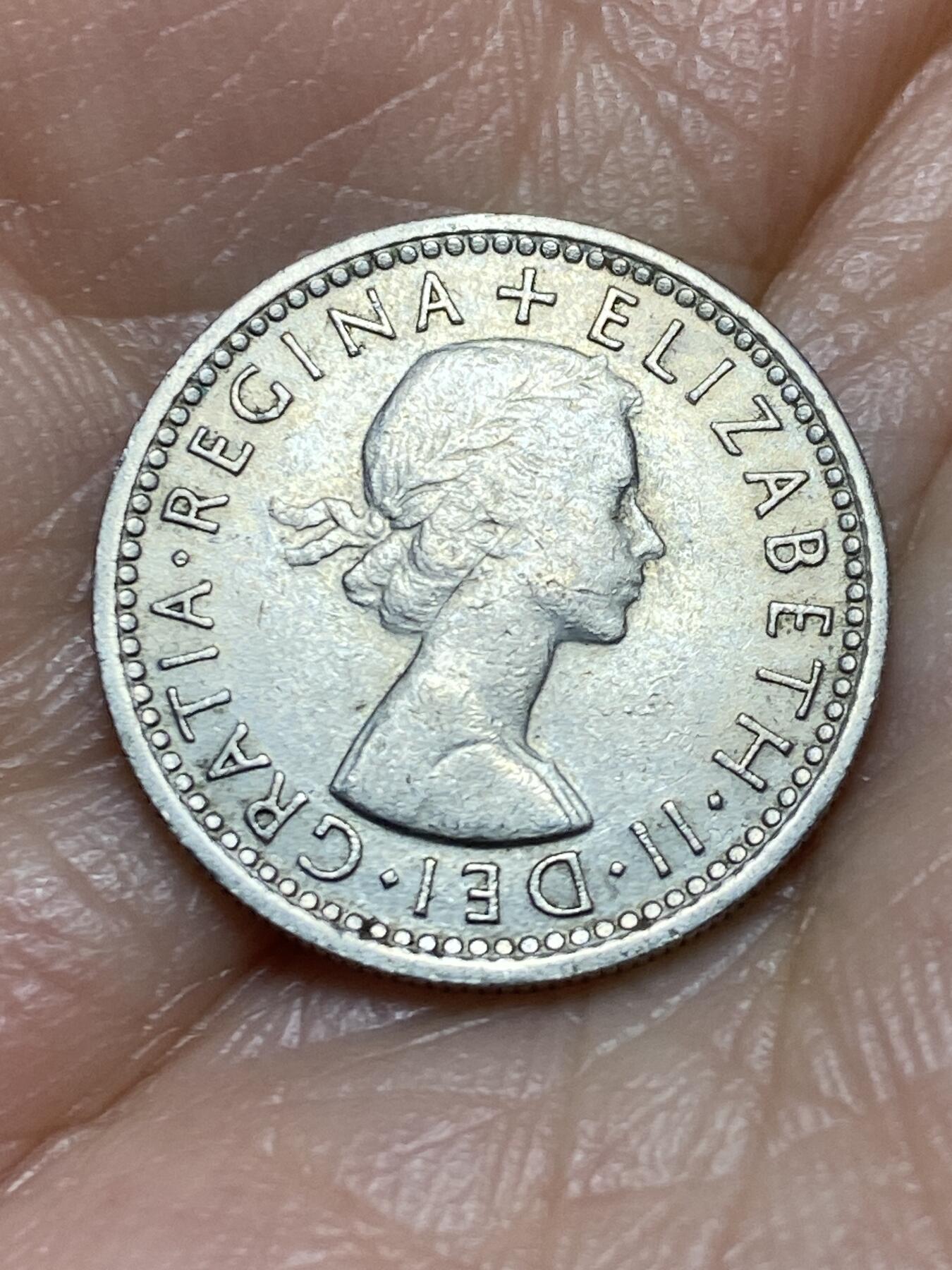 2025年第一百二十六场(总第一百五十二场）外国好品散币(免佣金) 英国🇬🇧1963年6便士(伊丽莎白二世青年桂冠第二版)