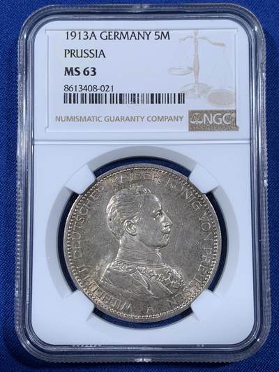 《竞宝斋》第436场 周日，周一2场连拍 （全场包邮） - NGC MS63 德国普鲁士1913年威廉二世军装5马克银币 整体黄油包浆