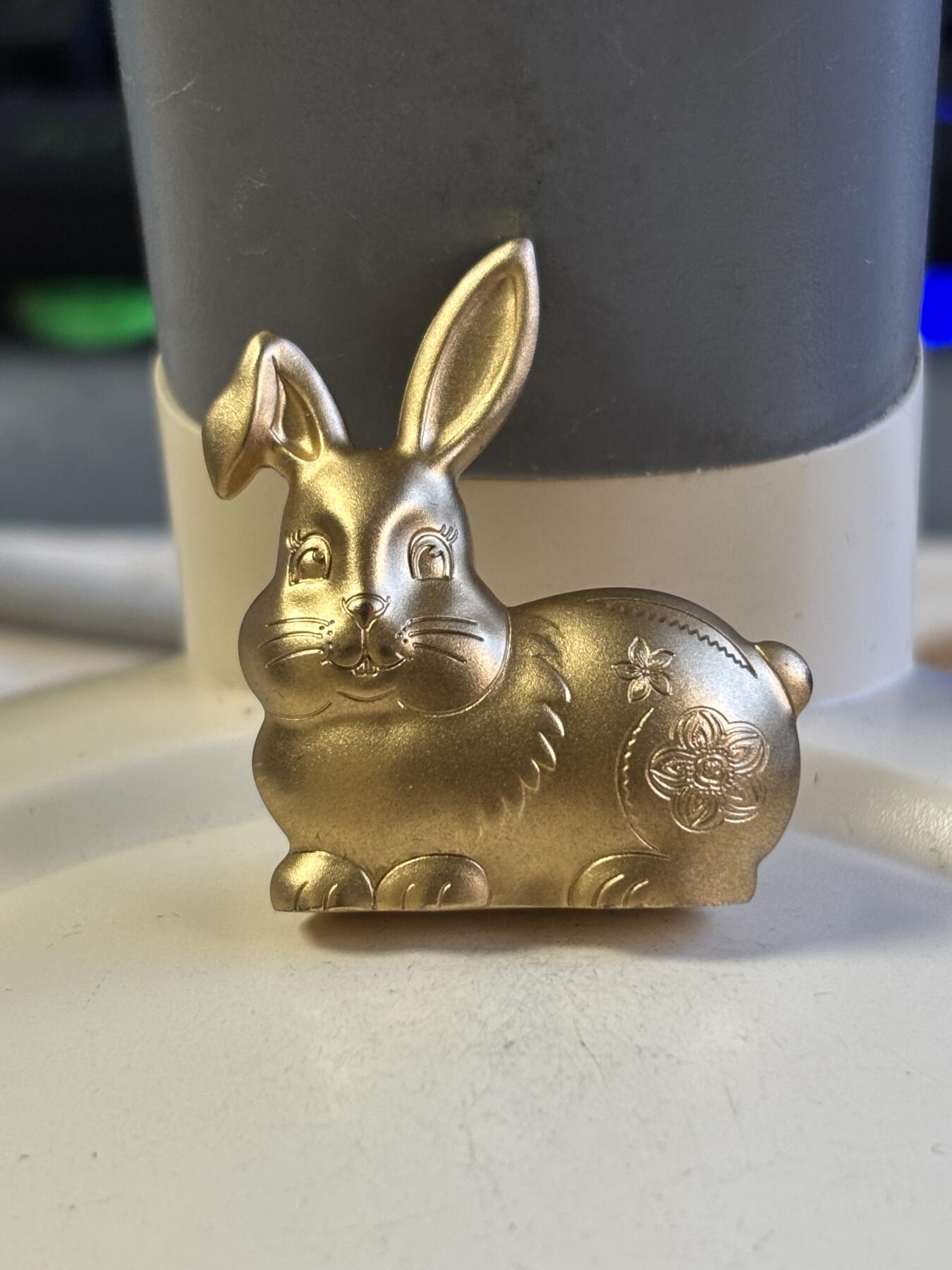 第181期拍卖 蒙古2023年中国生肖系列兔年1盎司镀金纪念银币，999银，发行888枚