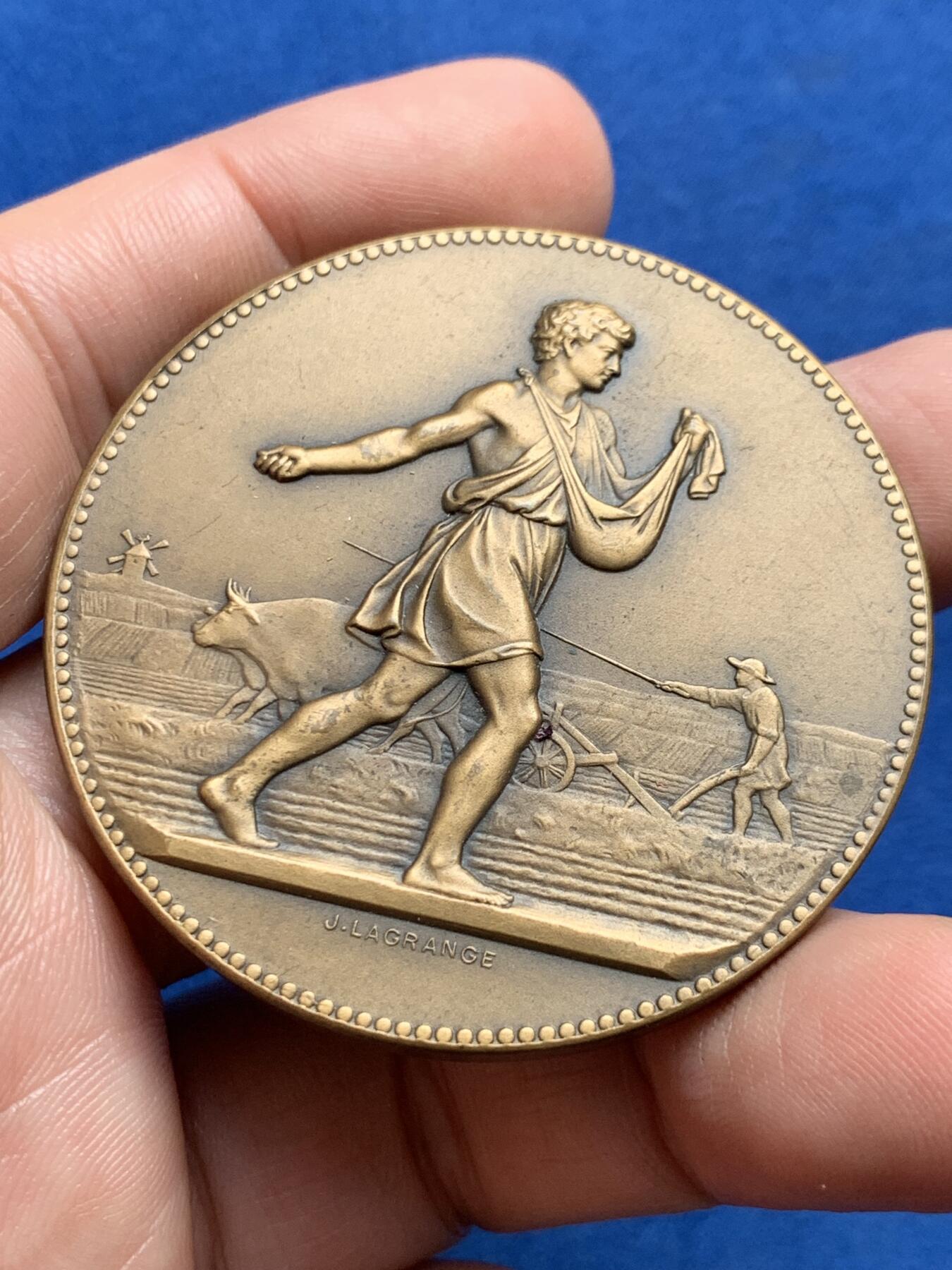 《竞宝斋》第436场 周日，周一2场连拍 （全场包邮） 法国农业播种者铜章 67.7克 50.2mm 铜标边铭 带盒