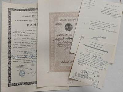 老王徽章第162期 - 法国人莱昂·诺埃尔（Léon Noël）的大军官级摩洛哥阿拉维勋章证书一套    阿拉伯语+法语+配用许可证+税票 