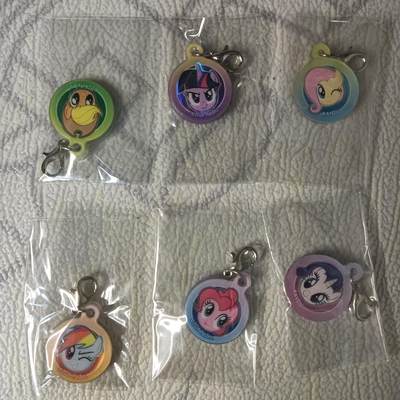 花开卡拍第47期（11月16号周日截拍，品控勿拍!!!拍品不寄存，运费5元，自制卡难免瑕疵，可能存在轻微撞角爆边等出厂瑕疵，品控介意勿拍！） - 卡游小马宝莉挂饰6个