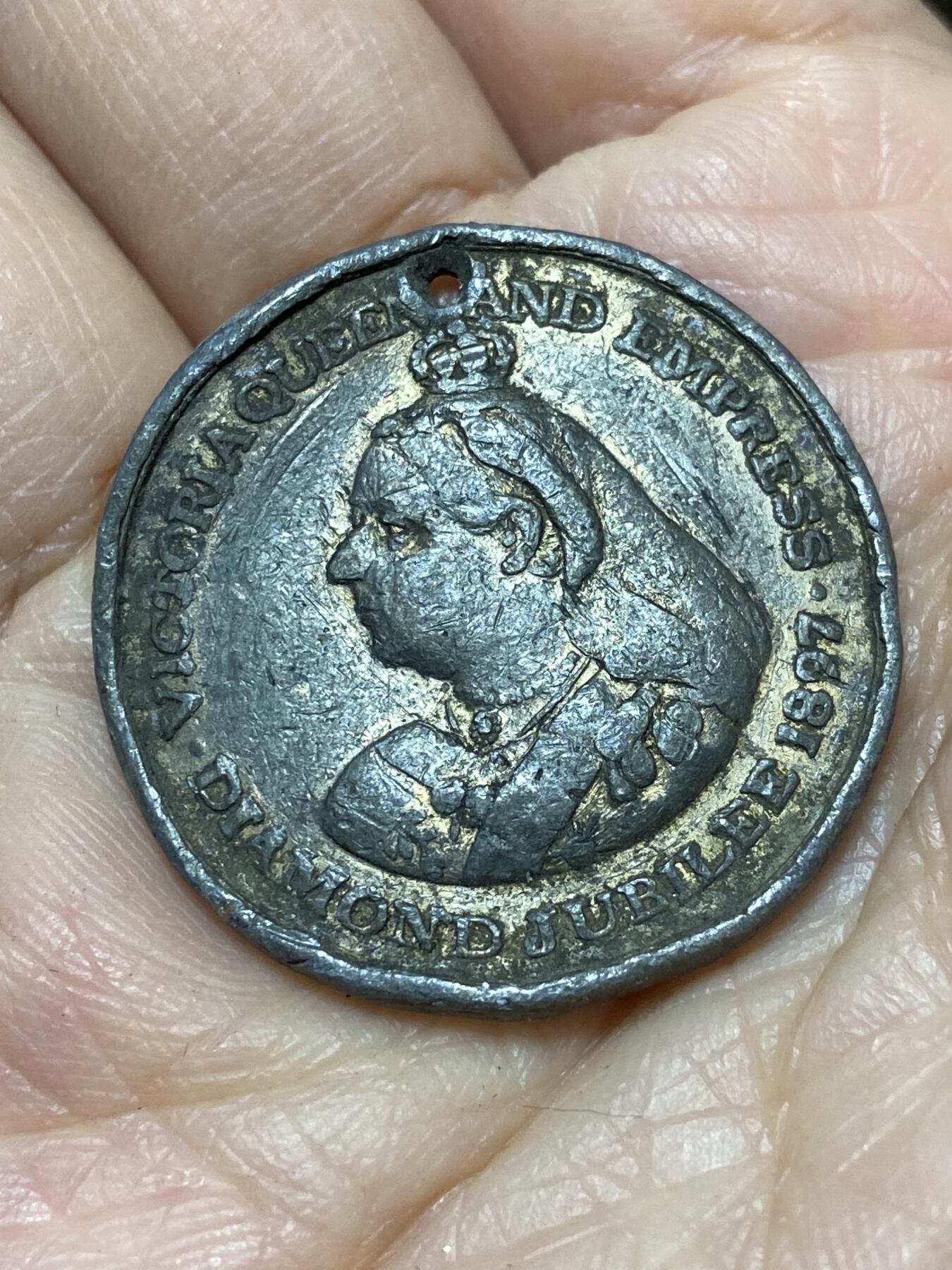 2025年第一百二十七场(总第一百五十三场）外国好品章牌、散币(免佣金)