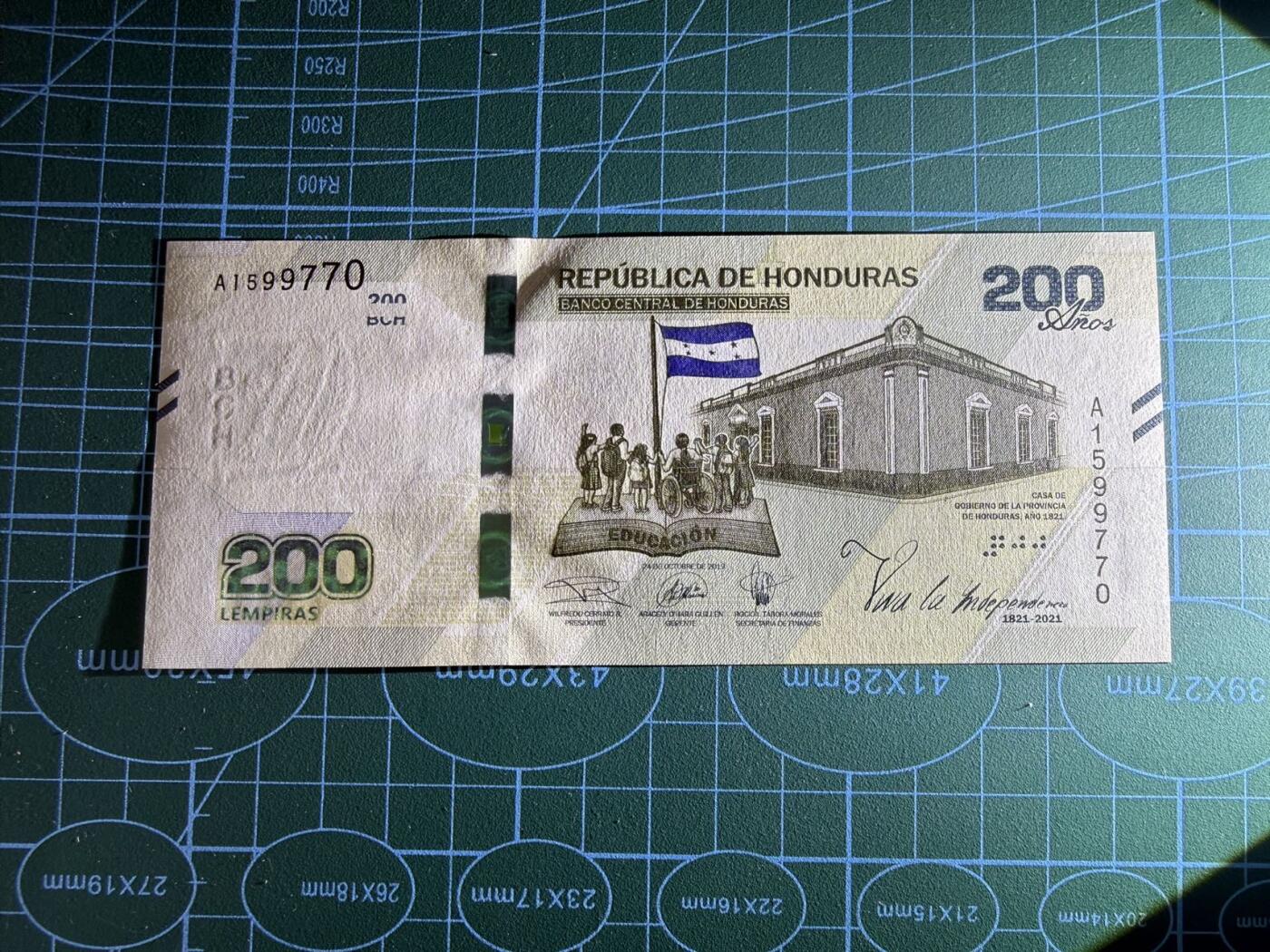 【炜奕收藏】，第五十期 2021年洪都拉斯200伦皮拉纪念钞，UNC品相